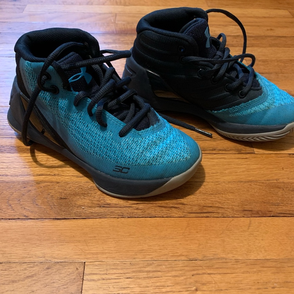 Under Armour Stephen Curry Boy Sneakers size 11